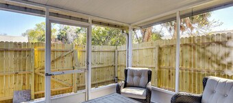 Sun, Sand & Poolside Relaxation! Ormond Beach Unit