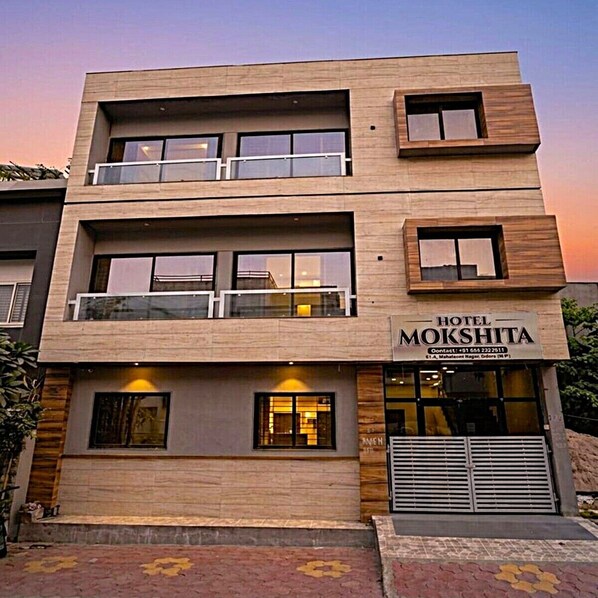 Front of property - Hotel Mokshita (Indore)