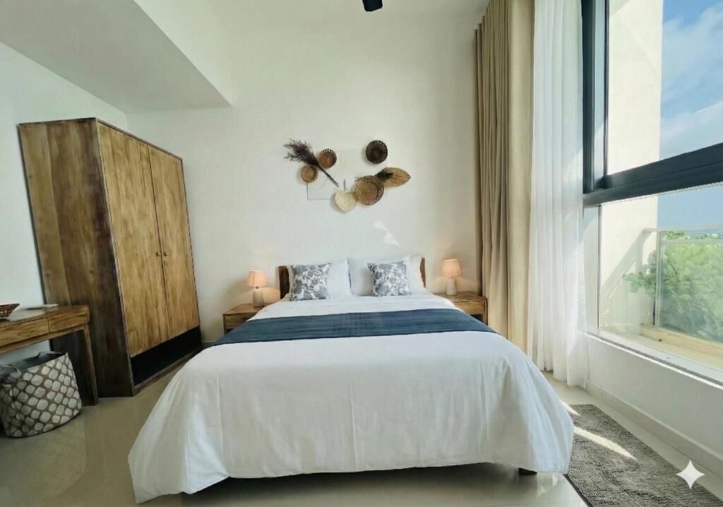 Apartment, 2 Bedrooms, Ocean View | In-room safe, iron/ironing board, free WiFi