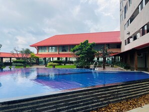 Εξωτερική πισίνα