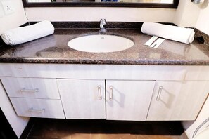 Uklassifisert bilde, 5 av 15, knapp