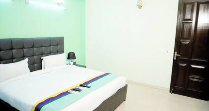 Fortune Home Service Apartment J-171