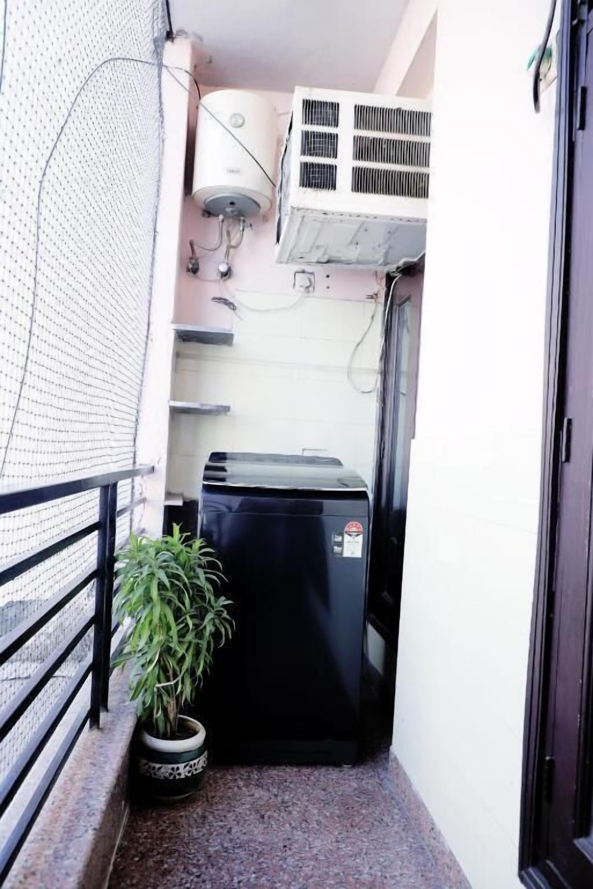 Premium Apartment, Balcony, City View | Interior