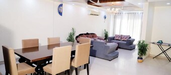 Fortune Home Service Apartment J-171