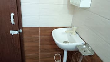 Family Studio | Bilik Mandi