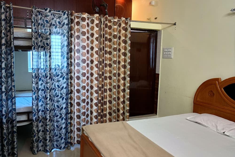 Sri Vasishta Homestays - Pulikkuthi
