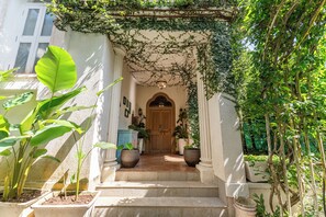 การตกแต่งภายนอก