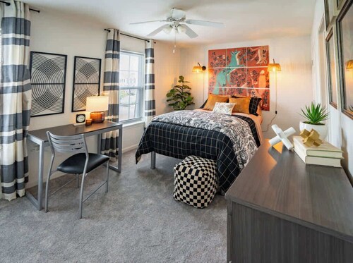 Specious & Perfect for Extended Stays near USC