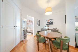 Dining - GuestReady - Charming Oeiras apartment (Oeiras)