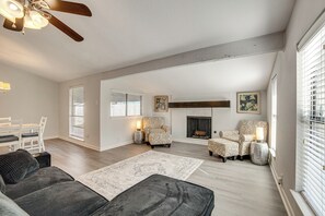 TV, fireplace - DFW Home Base! Quiet Suburb Stay w/ Yard (Carrollton)