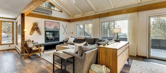 Resort-Style Community! Quechee Chalet w/ Deck