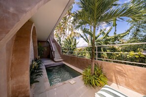 Hồ bơi ngoài trời 