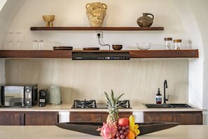 Deluxe-Apartment, 1 Schlafzimmer, mit Bad, Poolblick | Eigene Küche | Kühlschrank, Mikrowelle, Herdplatte, Wasserkocher