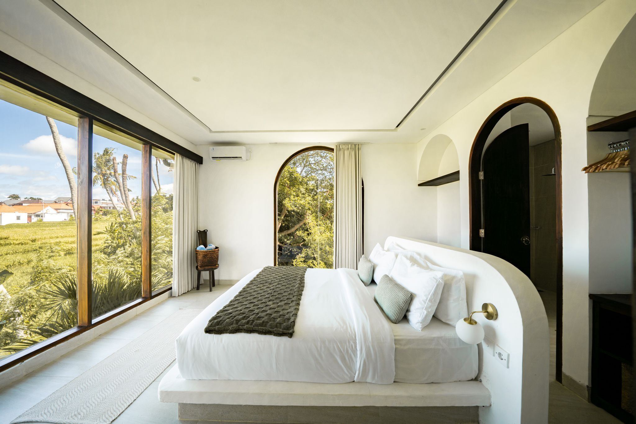 Deluxe Apartment, 1 Bedroom, Pool View | In-room safe, free WiFi