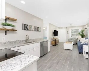 Nicht klassifiziertes Bild, 5 von 14, Schaltfläche