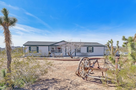 外観. Grand Canyon Basecamp! Mtn-View Desert Oasis