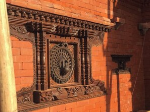 Quarto casal luxo, vista para a cidade | Detalhe da fachada