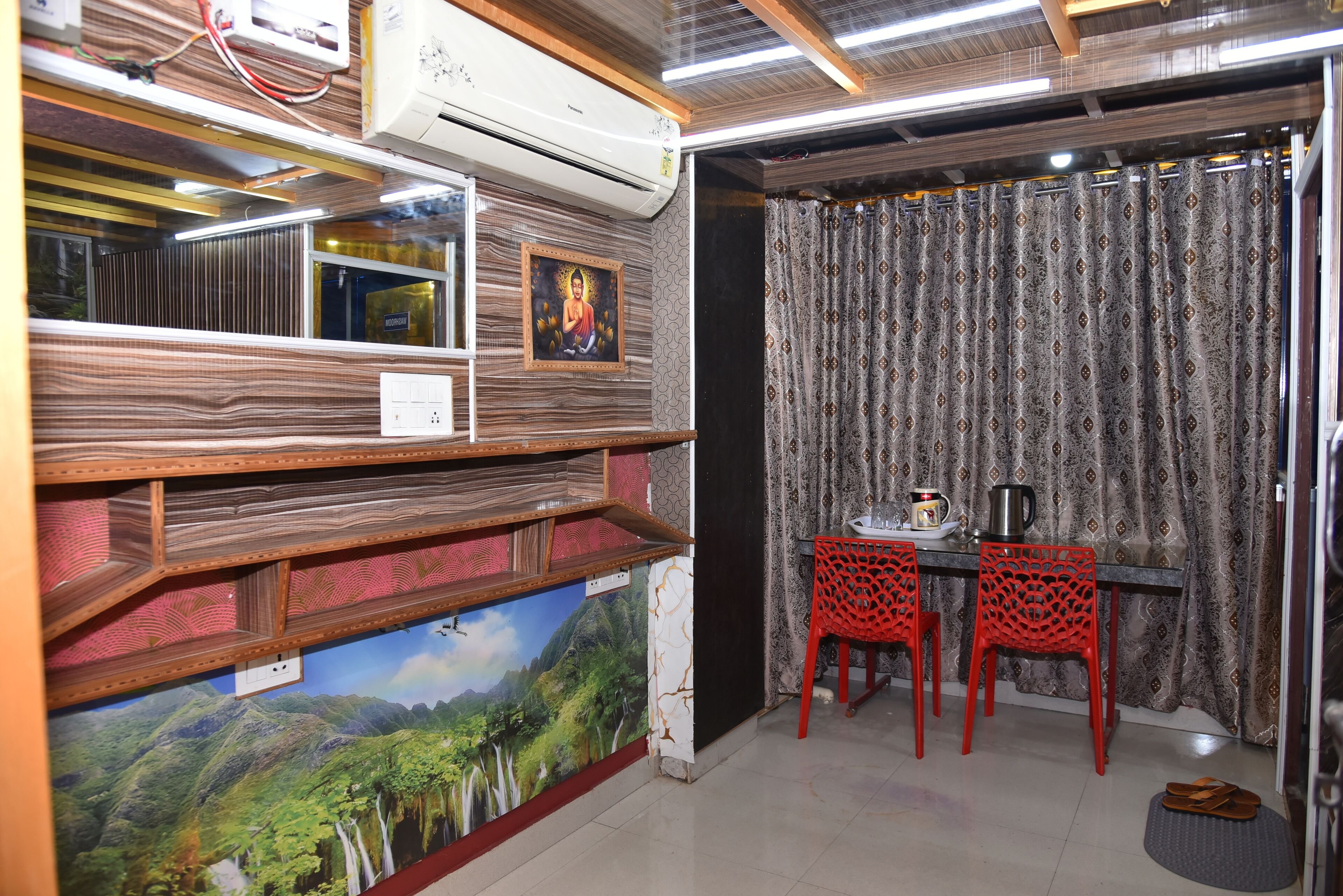 Deluxe Double Room | Interior