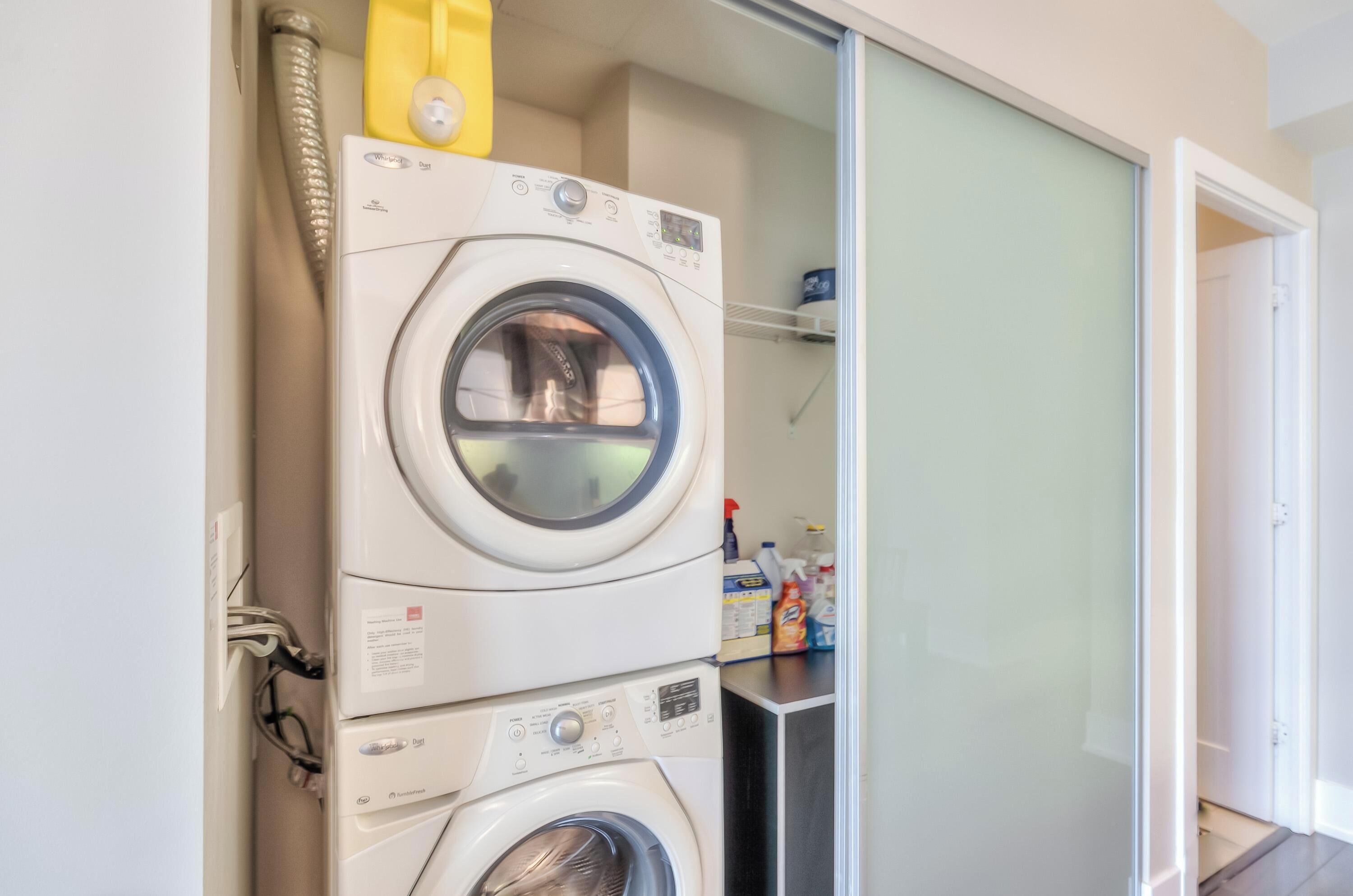 جناح ديلوكس - سرير كبير مع أريكة سرير | غسيل الملابس