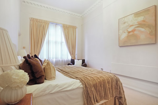 Hertford Flat 3 - Belgravia - London