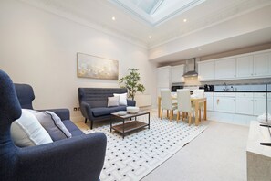 Apartment, Non Smoking | Living area - Hertford Flat 3 (London)