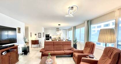 Central Lyss Apartment