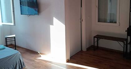 Comfortable room with wifi, bathroom and air conditioner