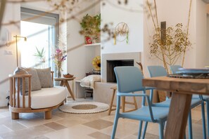 Dining - Exclusive, Modern Country House with Private Pool – Your Dream Holiday in Puglia (Puglia)