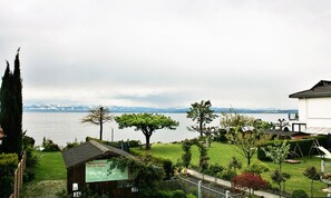 Property grounds - Apartment 'Typ B 17' with Lake View, Shared Garden and Wi-Fi (Immenstaad am Bodensee)