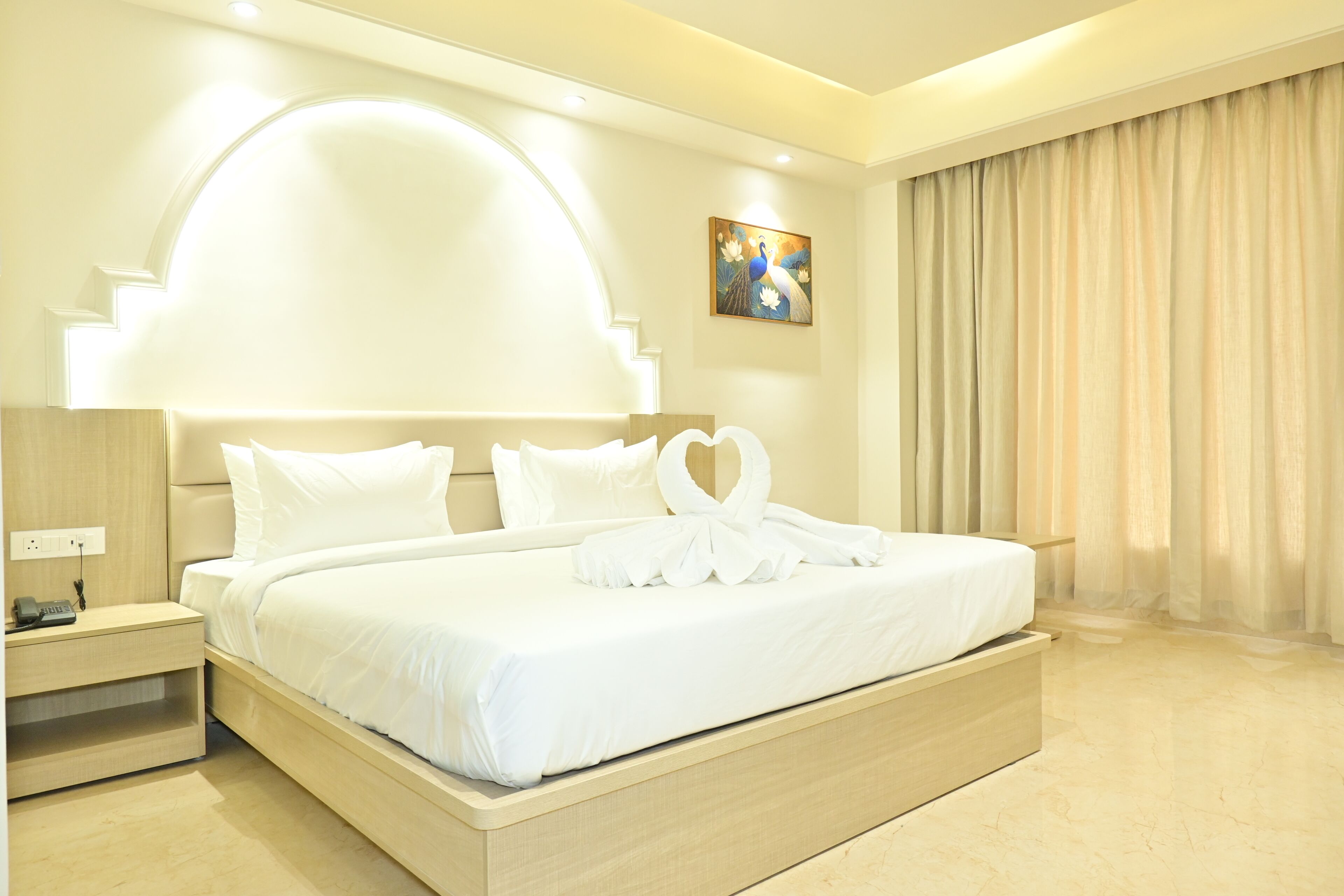 Desk, laptop workspace, free WiFi