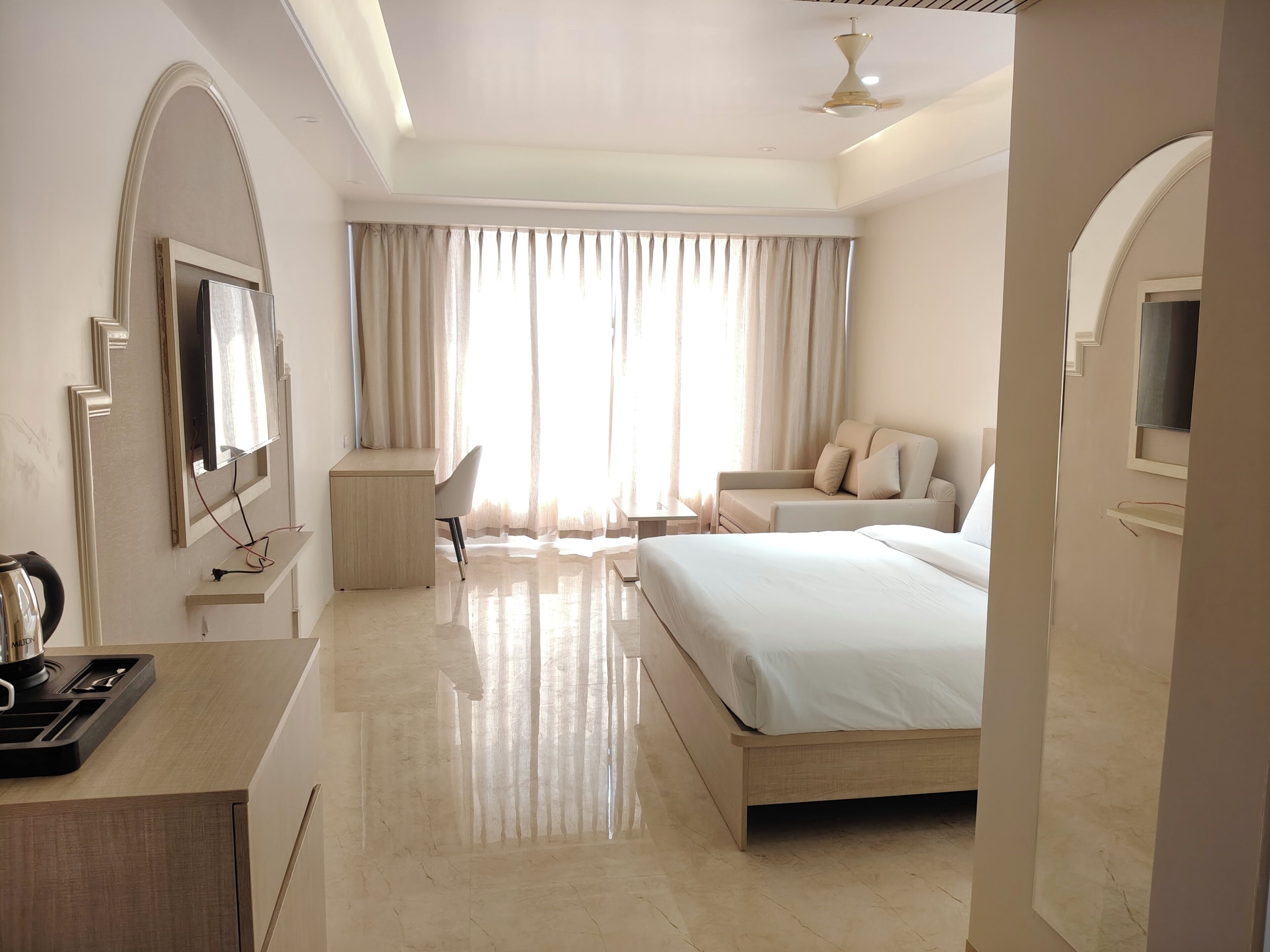 Deluxe Double Room, City View