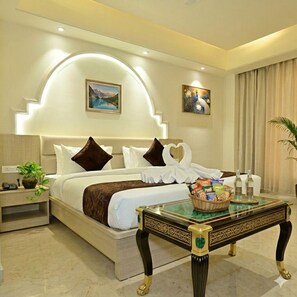 Deluxe Double Room, City View | Desk, laptop workspace, free WiFi - Simran Sarovar Hotel (Maihar)