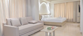 Simran Sarovar Hotel