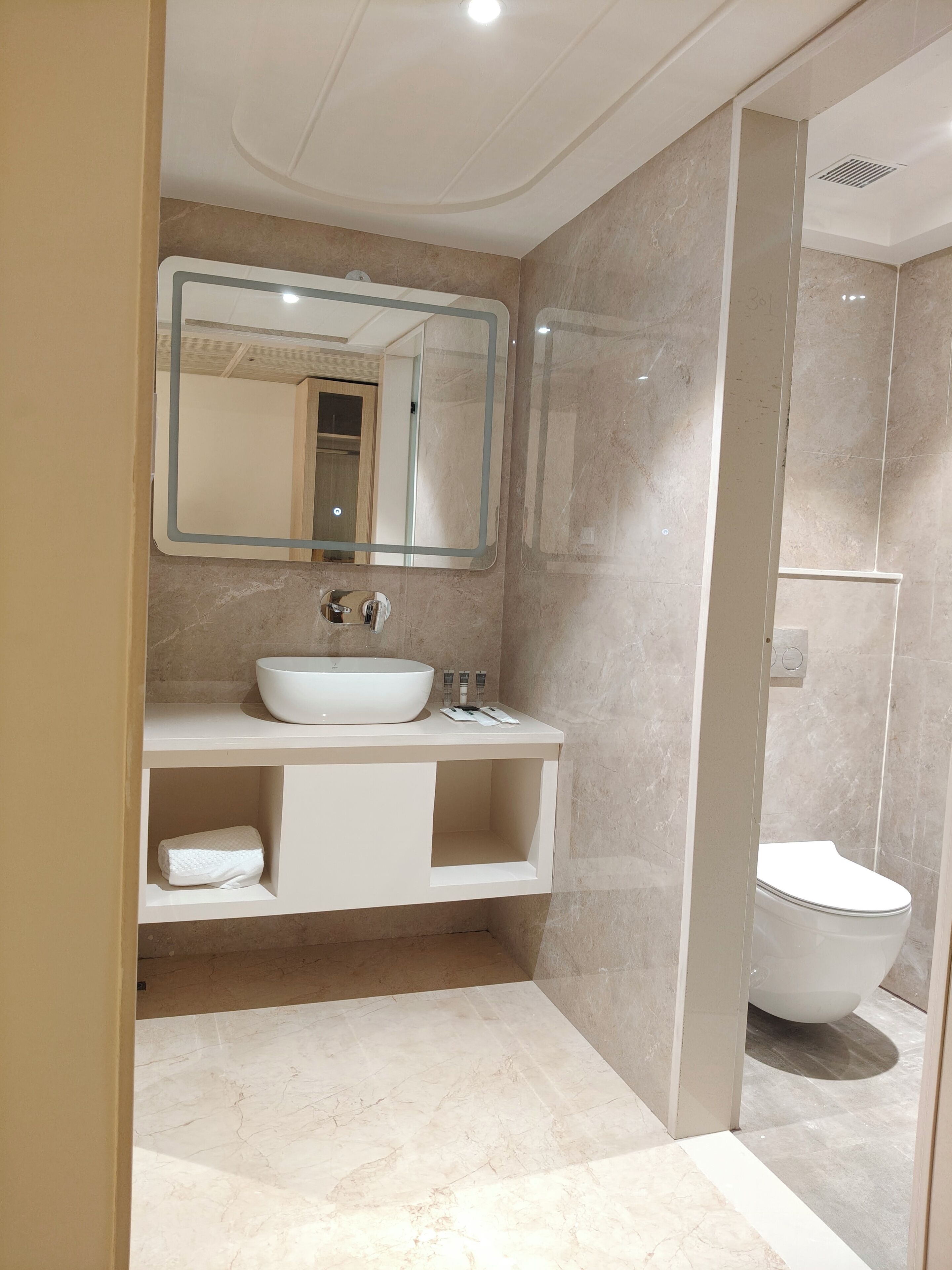 Deluxe Double Room, City View