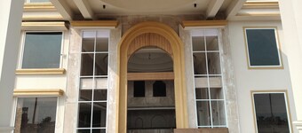 Simran Sarovar Hotel