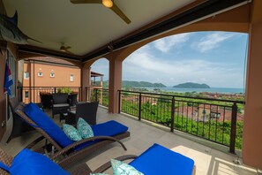 Front of property - Altavista 4C 3 bdr Ocean View in Los Suenos (Jacó)