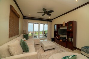 Interior - Altavista 5A 3 bdr Ocean View in Los Suenos (Jacó)