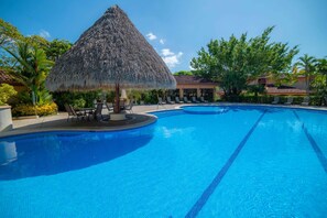 Interior - Colina 8F 2 bdr Garden View in Los Suenos (Jacó)