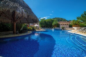 Interior - Colina 8F 2 bdr Garden View in Los Suenos (Jacó)