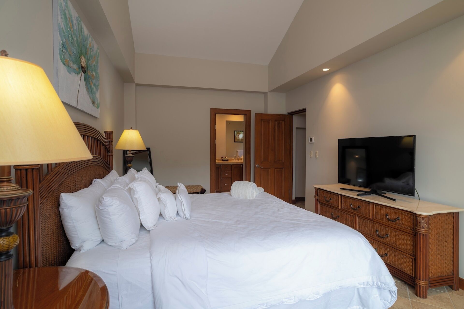 المنشأة من الداخل