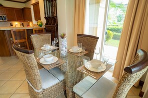 Interior - Bay Residence 9F 3 bdr Garden View in Los Suenos (Jacó)