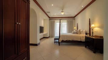 Premium Condo, 3 Bedrooms, Ocean View (Bella Vista 1C) | 3 bedrooms, premium bedding, down comforters, in-room safe