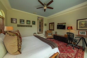 Interior - Colina 8E 2 bdr Garden View in Los Suenos (Jacó)
