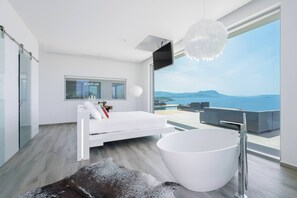 2 bedrooms, iron/ironing board, Internet, wheelchair access - The most beautiful view of Crete at Villa Oniros (Chania kokkino chorio)