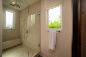Interior - Montecielo 3E 3bdrs Ocean View in Los Suenos (Jacó)