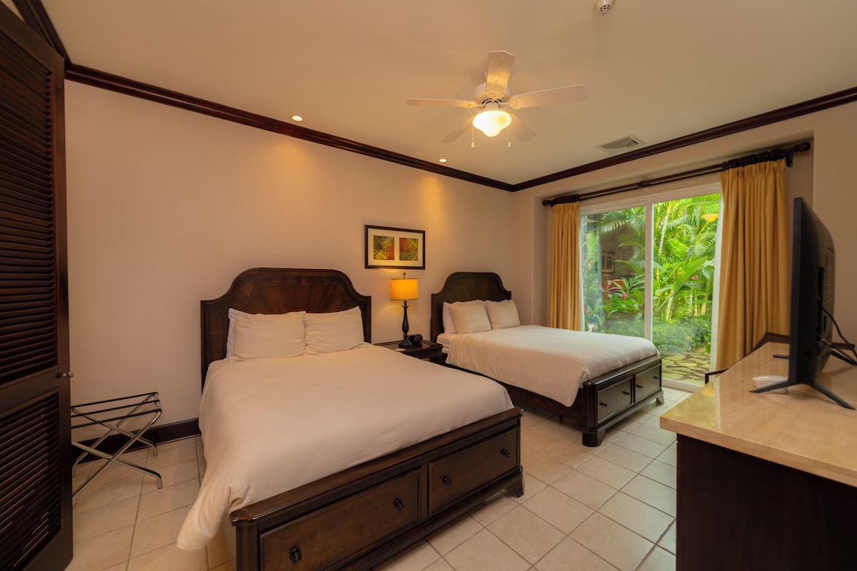 Premium Condo, Ocean view (Vista Bahia 1G) | 3 bedrooms, premium bedding, down comforters, in-room safe