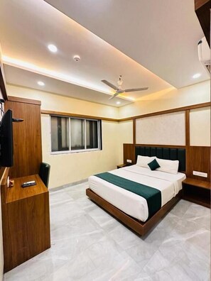 Deluxe Double Room - Hotel Downtown-Near US Embassy (Mumbai)