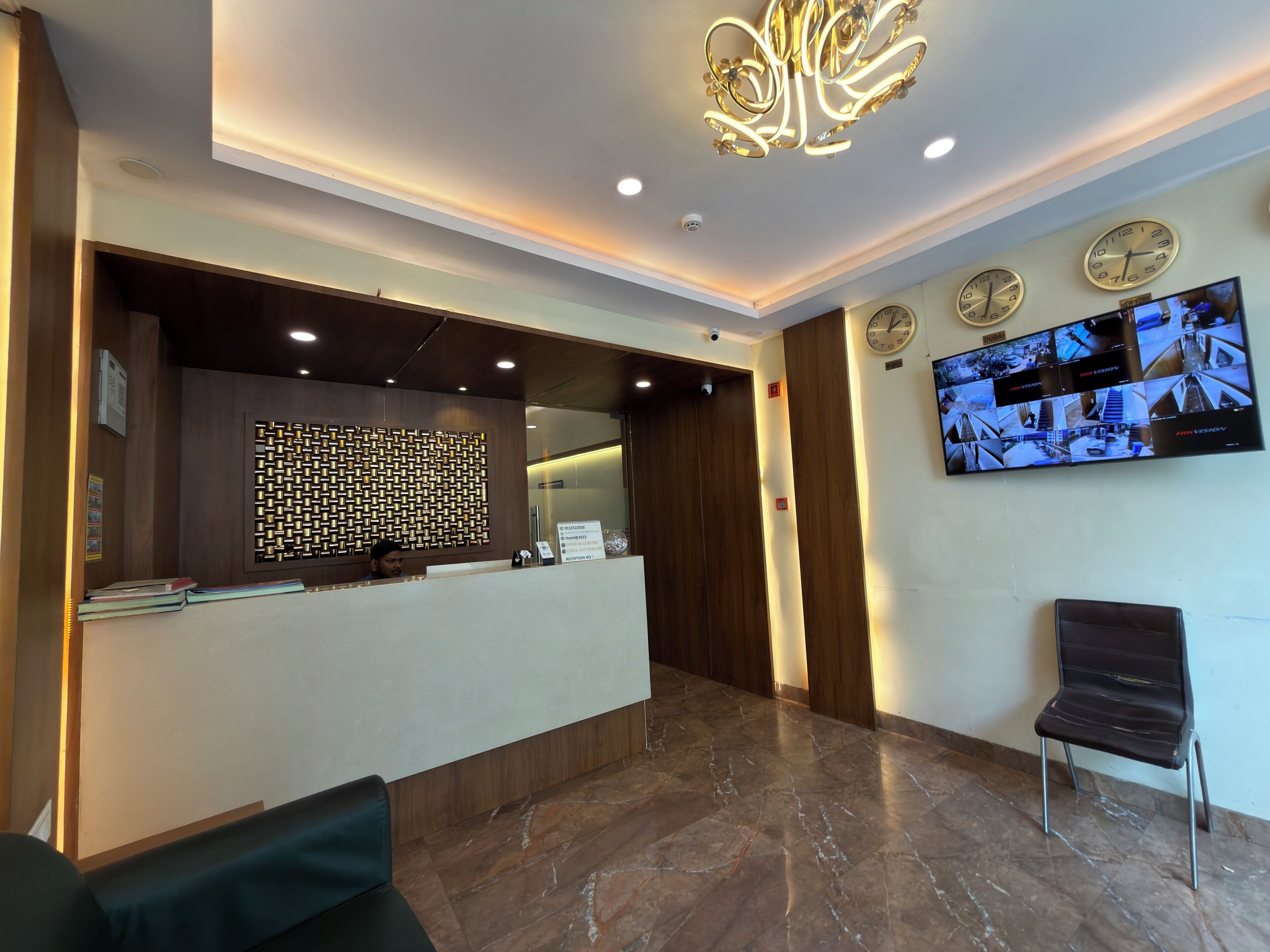 Quầy tiếp tân