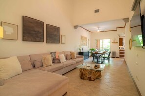 Apartment (3 Bedrooms) | Interior - Veranda 1C 3 bdr Golf Course View in Los Suenos (Jacó)