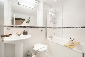 Basic-Apartment, Nichtraucher | Badezimmer